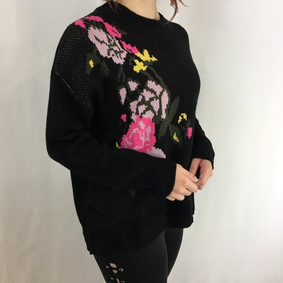 Glamvault Sweaters - Floral Jacquard Sweater with Back Drawstring
